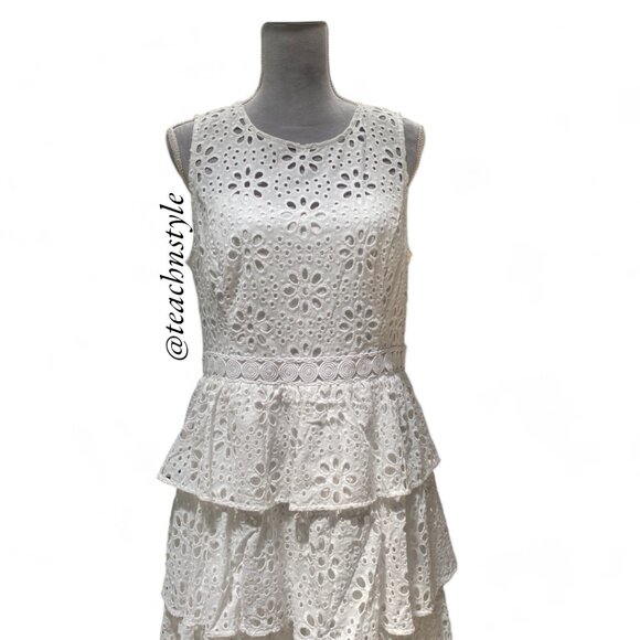 Lilly Pulitzer White Eyelet Dress NWT Size 12, P2P 18-19" - Picture 1 of 6